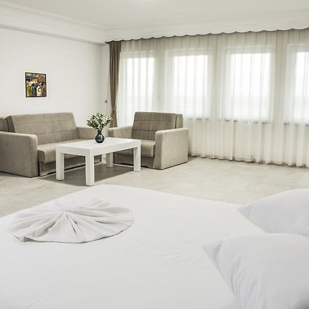 King Hotel Peć Eksteriør billede