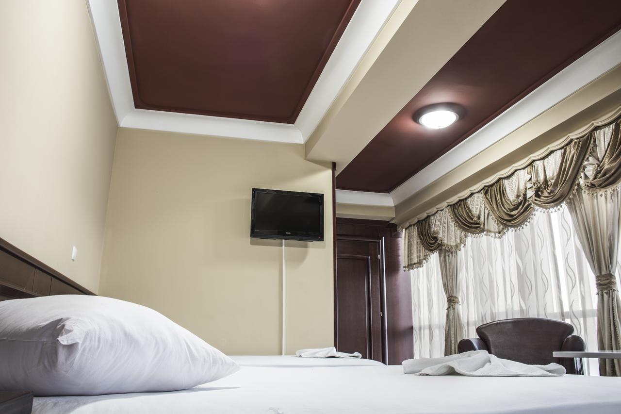 King Hotel Peć Eksteriør billede