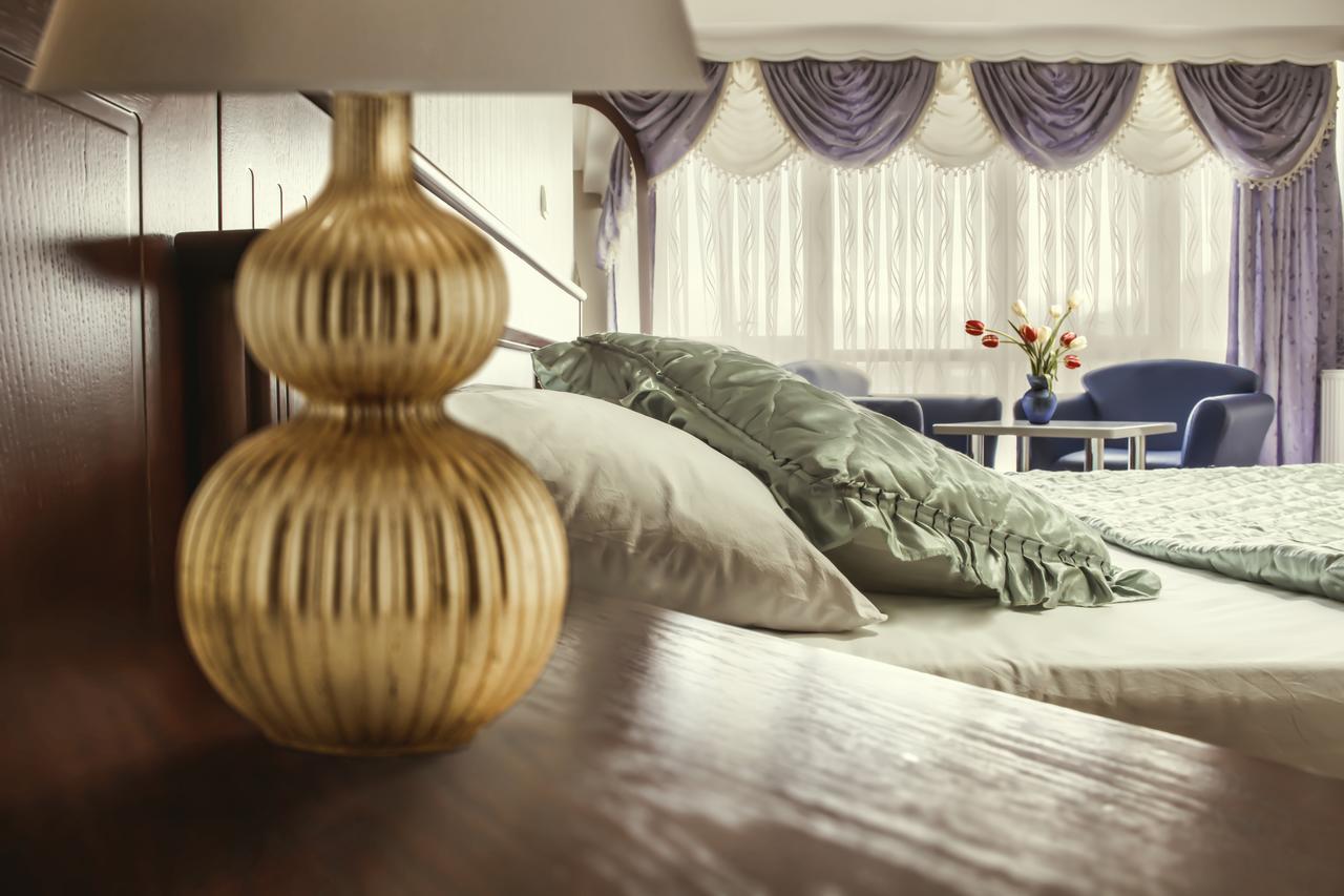 King Hotel Peć Eksteriør billede