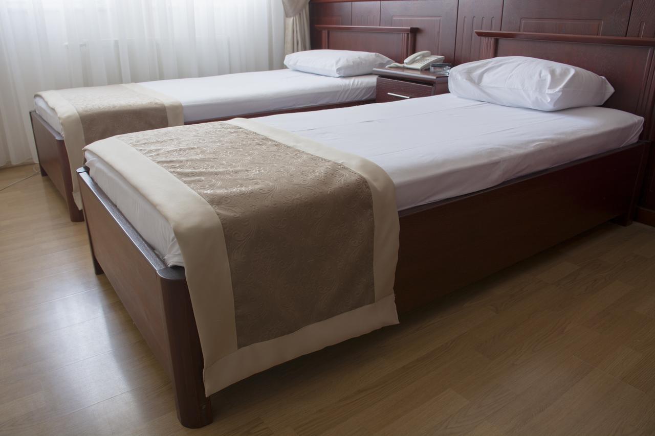 King Hotel Peć Eksteriør billede